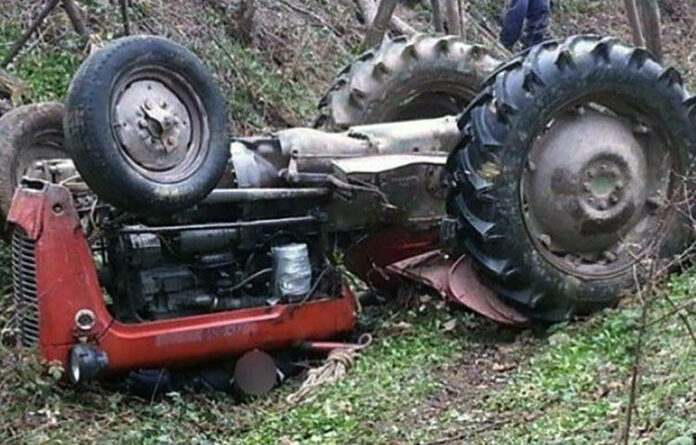 prevrtanje traktora traktor