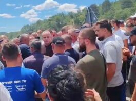KRSTO JANJUŠEVIĆ PRELOMIO: Sjenica dobila spas za problem otpada, uslijedili zagrljaji i aplauzi /VIDEO/